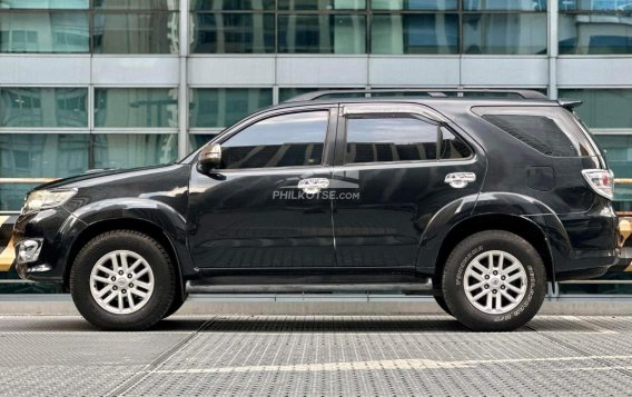 2014 Toyota Fortuner  2.4 G Diesel 4x2 AT in Makati, Metro Manila-4