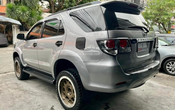 2015 Toyota Fortuner  2.7 G Gas A/T in Las Piñas, Metro Manila-11