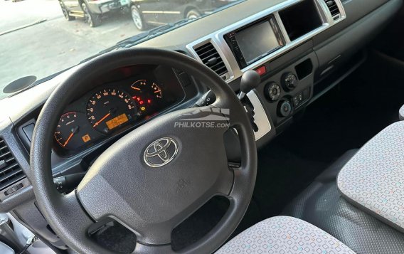 2017 Toyota Hiace  GL Grandia A/T in Manila, Metro Manila-6