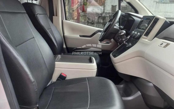 2019 Toyota Hiace Super Grandia in Quezon City, Metro Manila-8