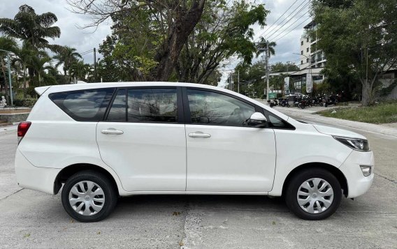 White Toyota Innova 2020 SUV / MPV at 90000 for sale-3