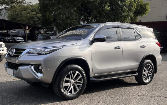 2019 Toyota Fortuner  2.8 V Diesel 4x4 AT in Manila, Metro Manila-6