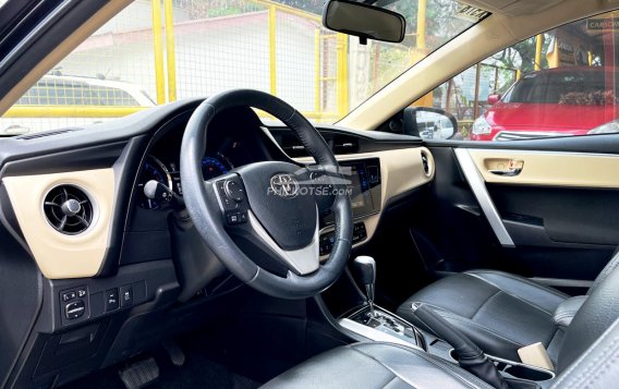 2019 Toyota Corolla Altis  1.6 V CVT in Pasay, Metro Manila-6