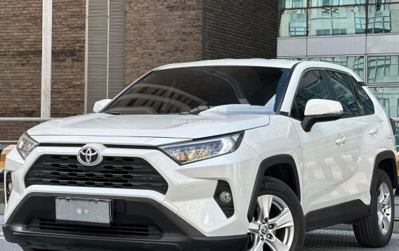 2020 Toyota RAV4 in Makati, Metro Manila-1