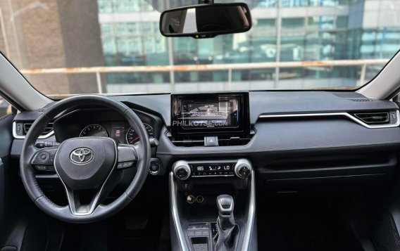 2020 Toyota RAV4 in Makati, Metro Manila-10