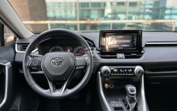 2020 Toyota RAV4 in Makati, Metro Manila-11