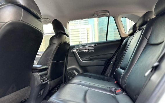 2020 Toyota RAV4 in Makati, Metro Manila-16