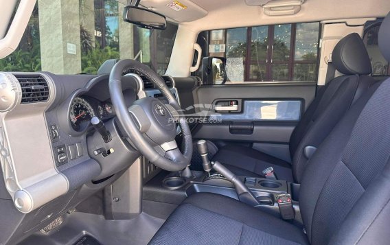 2018 Toyota FJ Cruiser  4.0L V6 in Manila, Metro Manila-7