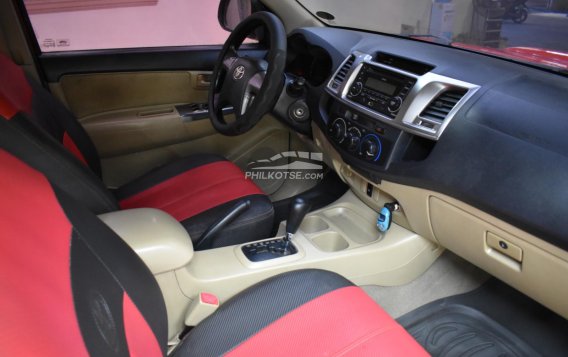 2014 Toyota Hilux  2.4 G DSL 4x2 A/T in Lemery, Batangas-17