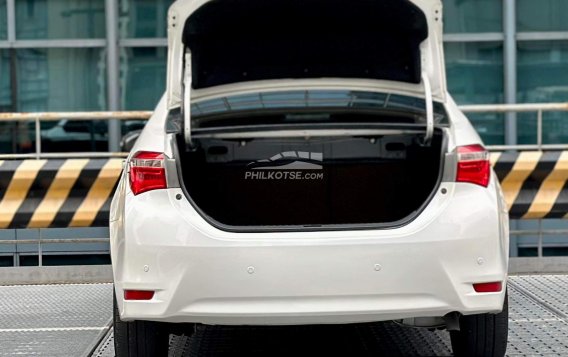 2016 Toyota Altis in Makati, Metro Manila-17