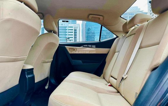 2018 Toyota Corolla Altis  1.6 G MT in Makati, Metro Manila-6