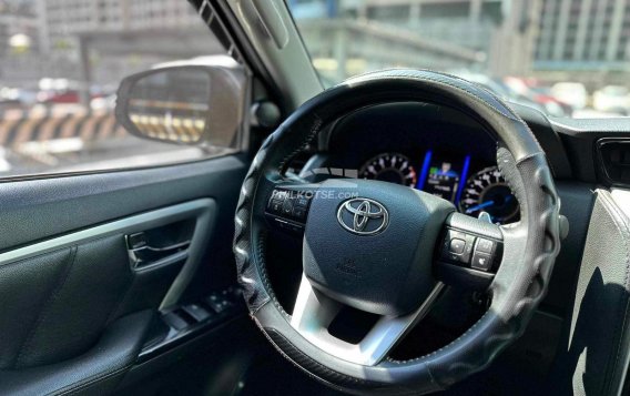 2018 Toyota Fortuner  2.7 G Gas A/T in Makati, Metro Manila-5