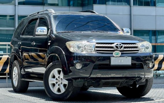 2010 Toyota Fortuner in Makati, Metro Manila-9