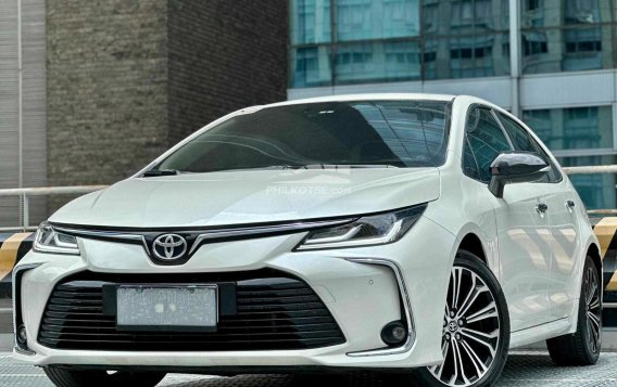 2020 Toyota Corolla Altis  1.6 V CVT in Makati, Metro Manila-17