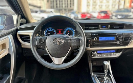 2015 Toyota Altis in Makati, Metro Manila-10