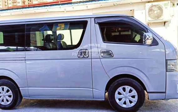 2012 Toyota Hiace  Commuter 3.0 M/T in Pasay, Metro Manila-5
