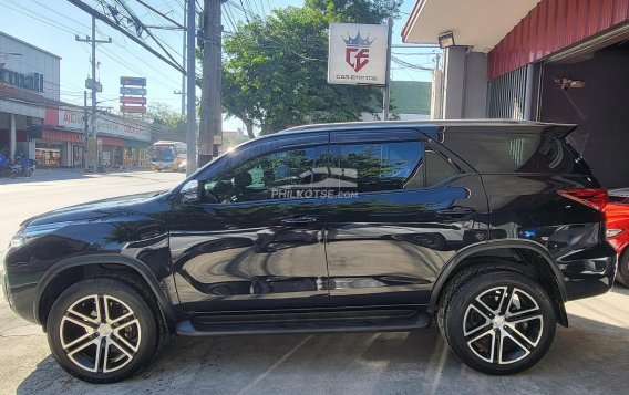 2019 Toyota Fortuner  2.7 G Gas A/T in Las Piñas, Metro Manila-12