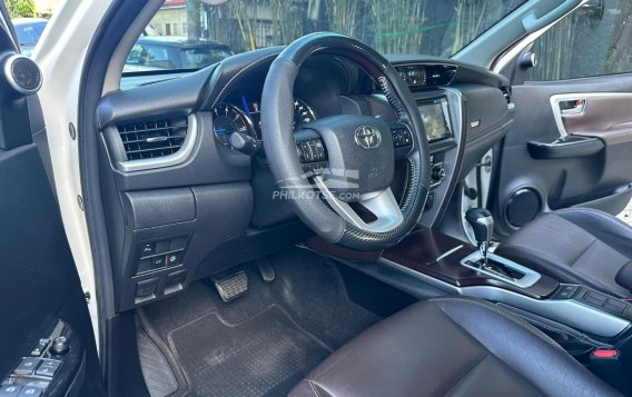 2019 Toyota Fortuner 2.4 V Pearl Diesel 4x2 AT in Manila, Metro Manila-18