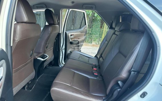 2019 Toyota Fortuner 2.4 V Pearl Diesel 4x2 AT in Manila, Metro Manila-7