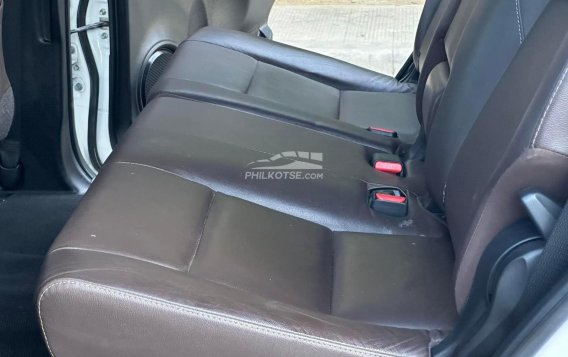 2019 Toyota Fortuner 2.4 V Pearl Diesel 4x2 AT in Manila, Metro Manila-1