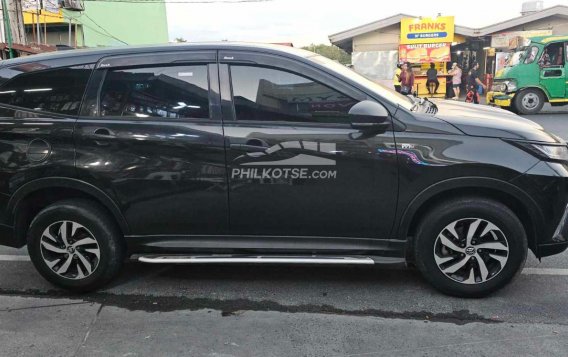 2019 Toyota Rush  1.5 E MT in Tanza, Cavite-2
