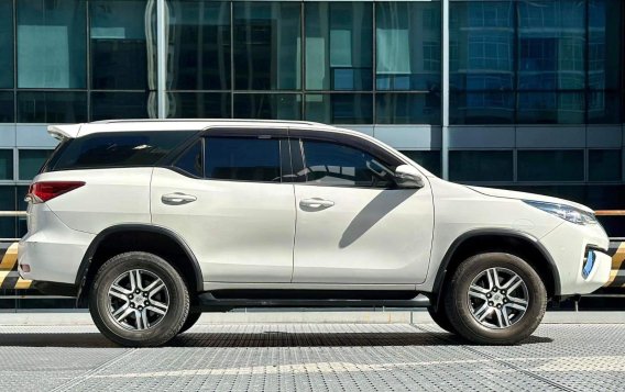 2018 Toyota Fortuner  2.4 G Diesel 4x2 AT in Makati, Metro Manila-10