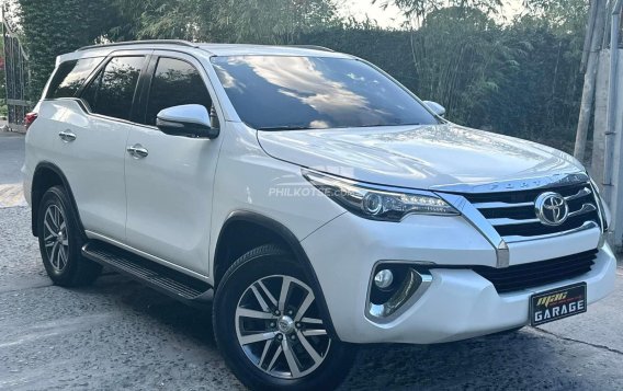 2017 Toyota Fortuner  2.8 V Diesel 4x4 AT in Manila, Metro Manila-27