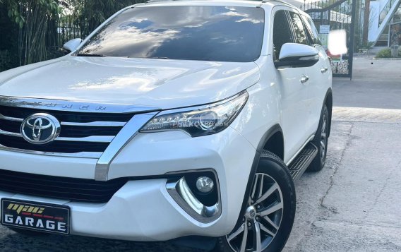 2017 Toyota Fortuner  2.8 V Diesel 4x4 AT in Manila, Metro Manila-26