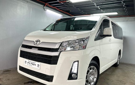 2019 Toyota Hiace  Commuter Deluxe in Manila, Metro Manila-14