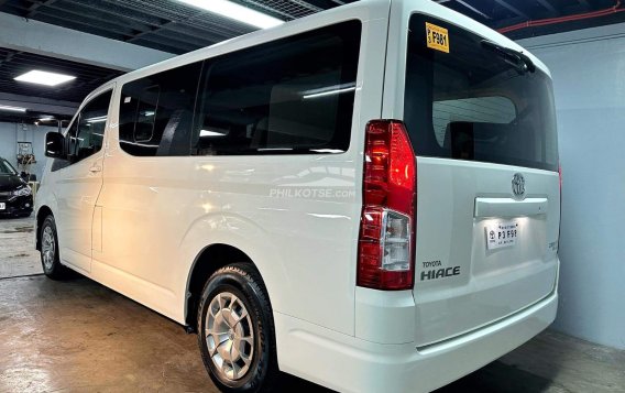 2019 Toyota Hiace  Commuter Deluxe in Manila, Metro Manila-8