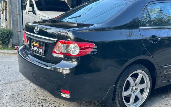 2013 Toyota Corolla Altis  1.6 V CVT in Manila, Metro Manila-15