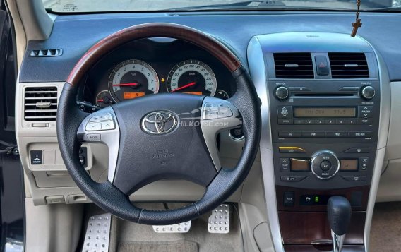 2013 Toyota Corolla Altis  1.6 V CVT in Manila, Metro Manila-5