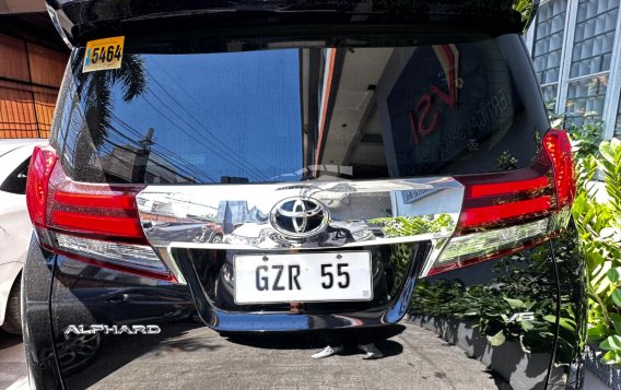 2015 Toyota Alphard  3.5 Gas AT in Taguig, Metro Manila-2