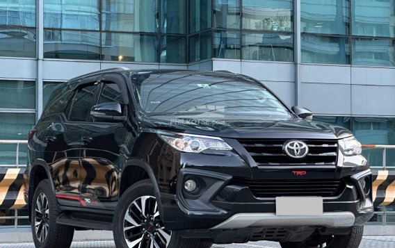 2018 Toyota Fortuner  2.4 G Diesel 4x2 AT in Makati, Metro Manila-14