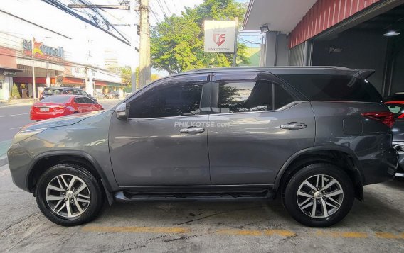 2016 Toyota Fortuner  2.4 V Diesel 4x2 AT in Las Piñas, Metro Manila-12