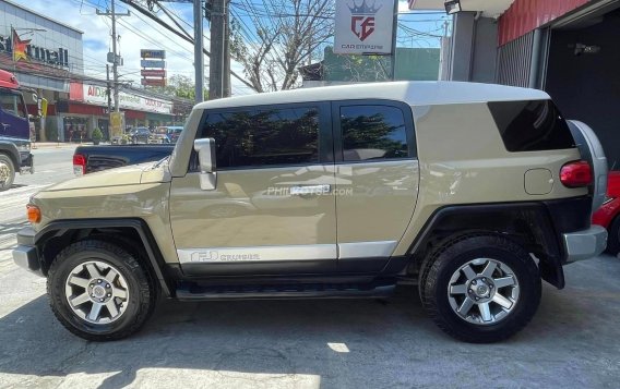 2016 Toyota FJ Cruiser  4.0L V6 in Las Piñas, Metro Manila-12