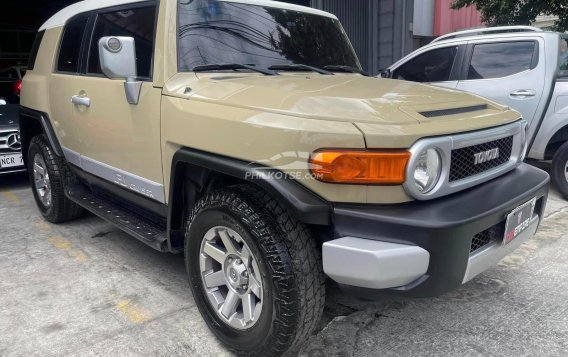 2016 Toyota FJ Cruiser  4.0L V6 in Las Piñas, Metro Manila-7