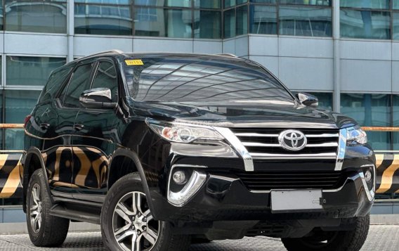 2018 Toyota Fortuner 2.4 G Gasoline 4x2 AT in Makati, Metro Manila-12