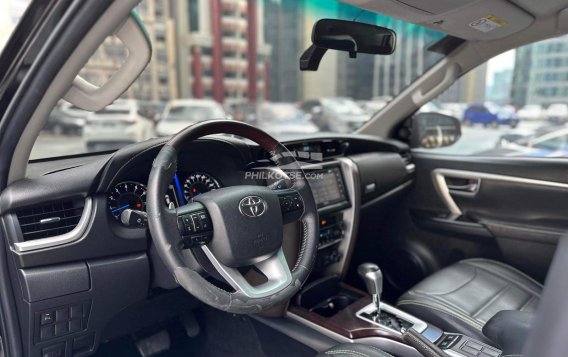 2018 Toyota Fortuner 2.4 G Gasoline 4x2 AT in Makati, Metro Manila-6