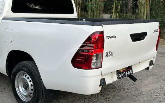 2020 Toyota Hilux in Manila, Metro Manila-16