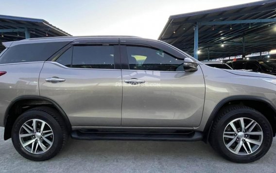 2018 Toyota Fortuner  2.4 V Diesel 4x2 AT in Quezon City, Metro Manila-21