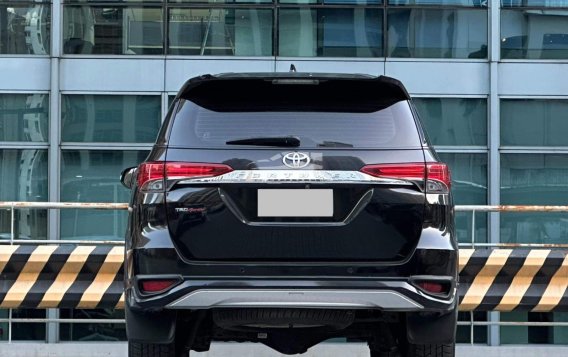 2018 Toyota Fortuner  2.4 G Diesel 4x2 AT in Makati, Metro Manila-11