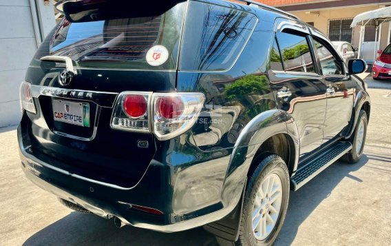 2013 Toyota Fortuner  2.7 G Gas A/T in Las Piñas, Metro Manila-9