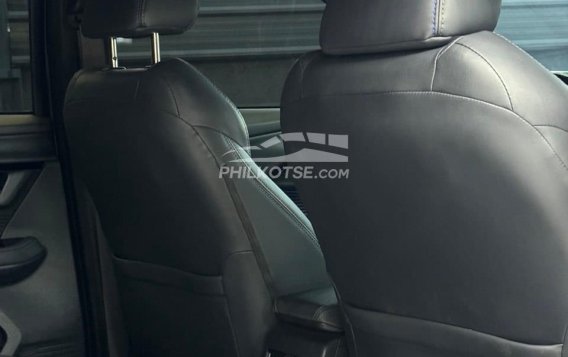 2023 Toyota Yaris Cross V 1.5 CVT in Manila, Metro Manila-12