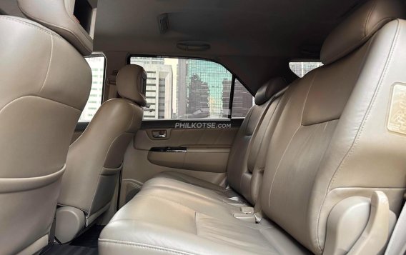 2013 Toyota Fortuner in Makati, Metro Manila-12