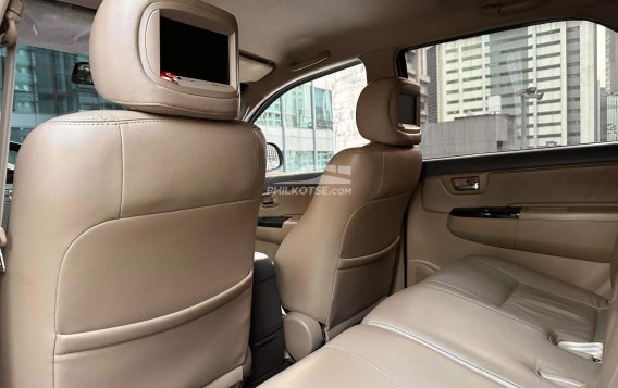 2013 Toyota Fortuner  2.4 G Diesel 4x2 AT in Makati, Metro Manila-16