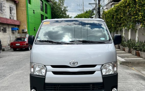 2022 Toyota Hiace  Commuter 3.0 M/T in Quezon City, Metro Manila-7