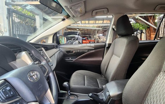 2019 Toyota Innova  2.8 E Diesel AT in Manila, Metro Manila-4