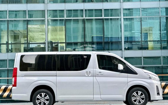 2020 Toyota Hiace Super Grandia (Leather) 2.8 AT in Makati, Metro Manila-10