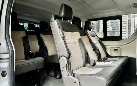 2020 Toyota Hiace Super Grandia (Leather) 2.8 AT in Makati, Metro Manila-8